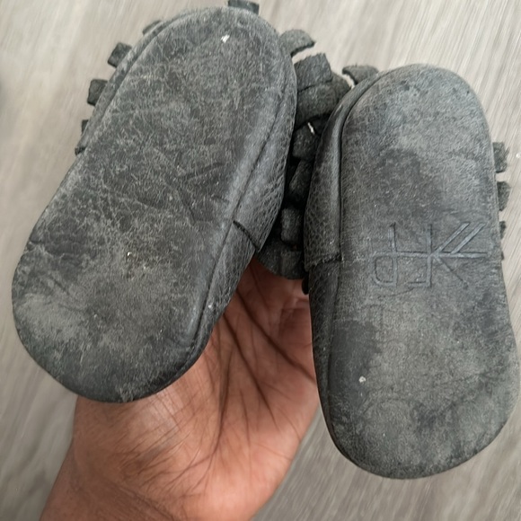 Freshly picked baby moccasins - Picture 7 of 12